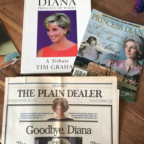 Princess Diana memorabilia - Picture 1 of 5